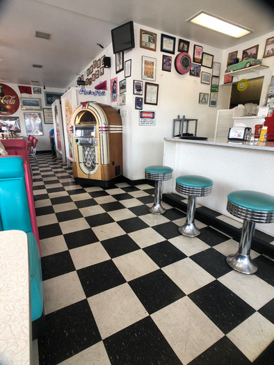 Mr. D'z Route 66 Diner