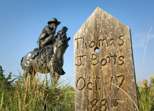 BootHillCowboyStatue_006