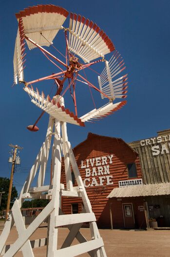 FrontStreet_Ogallala_04