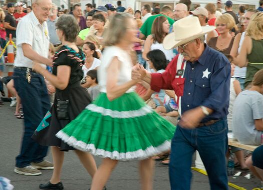 OregonTrailDays_SquareDance_QFarley_05