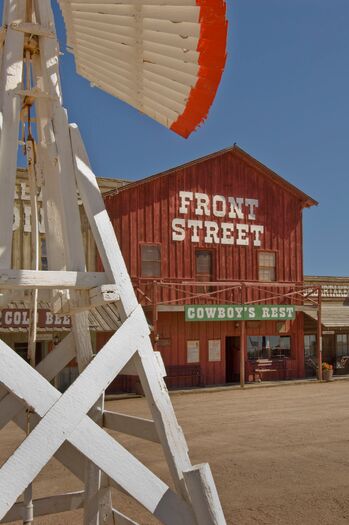 FrontStreet_Ogallala_10