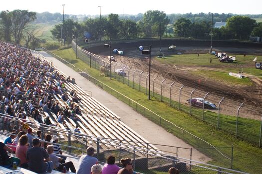 EagleRaceway_EmilieBouvier_096crp