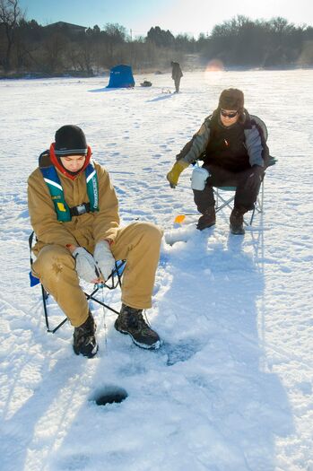 Icefishing_ChalcoHills_008