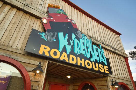 WreckersRoadhouse_Chadron_04