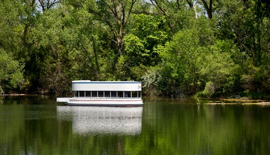 FtKearneyMuseum_GlassBottomBoat_021