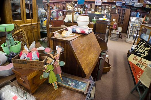 ParkAveAntiques_Fremont_35_EmilieBouvier