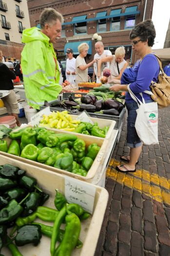 HaymarketFarmersMarket_8.4.12_188