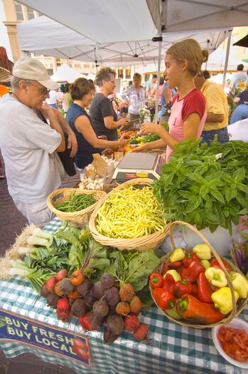 FarmersMarket_Haymarket_041