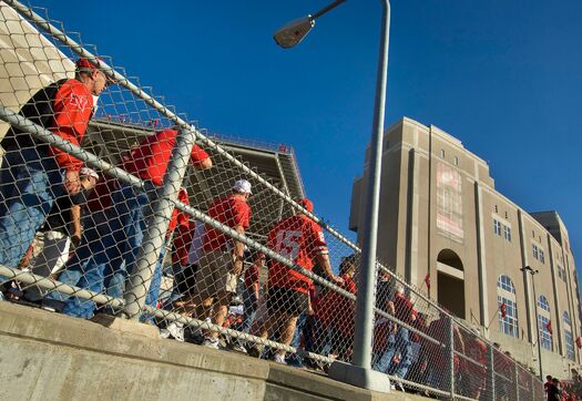 HuskersPregame_300th__109