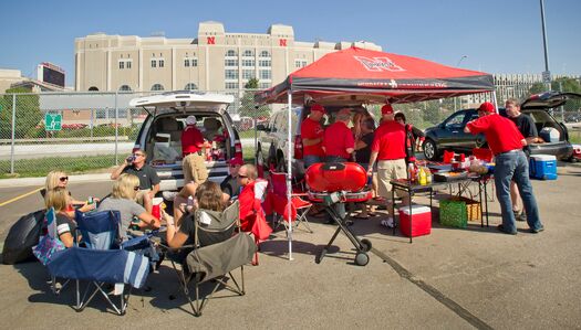 TailgatingPreGame_9.10.11-194