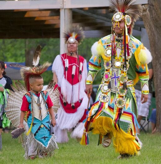 SanteePowwow2011_494