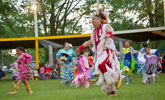 SanteePowwow2011_811