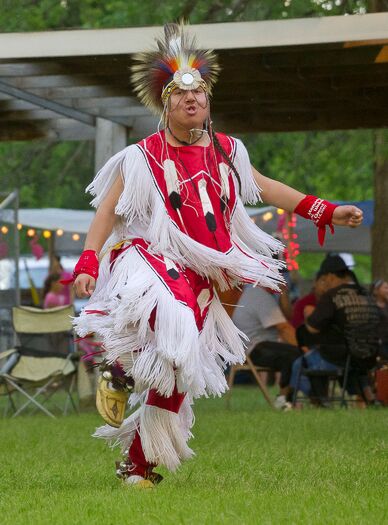 SanteePowwow2011_783