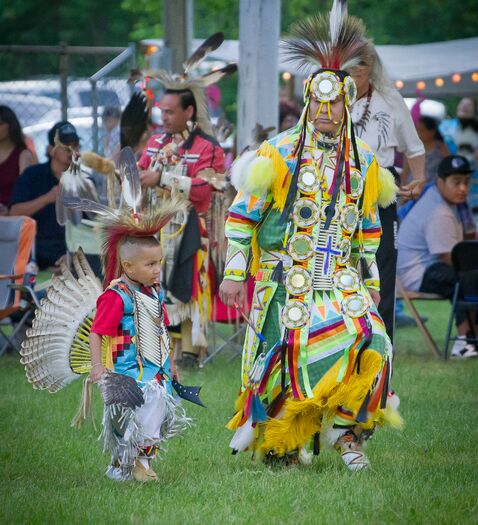 SanteePowwow2011_411