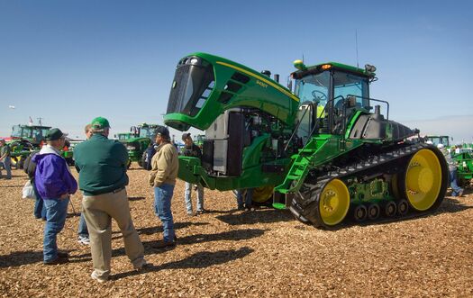 HuskerHarvestDays2008_055