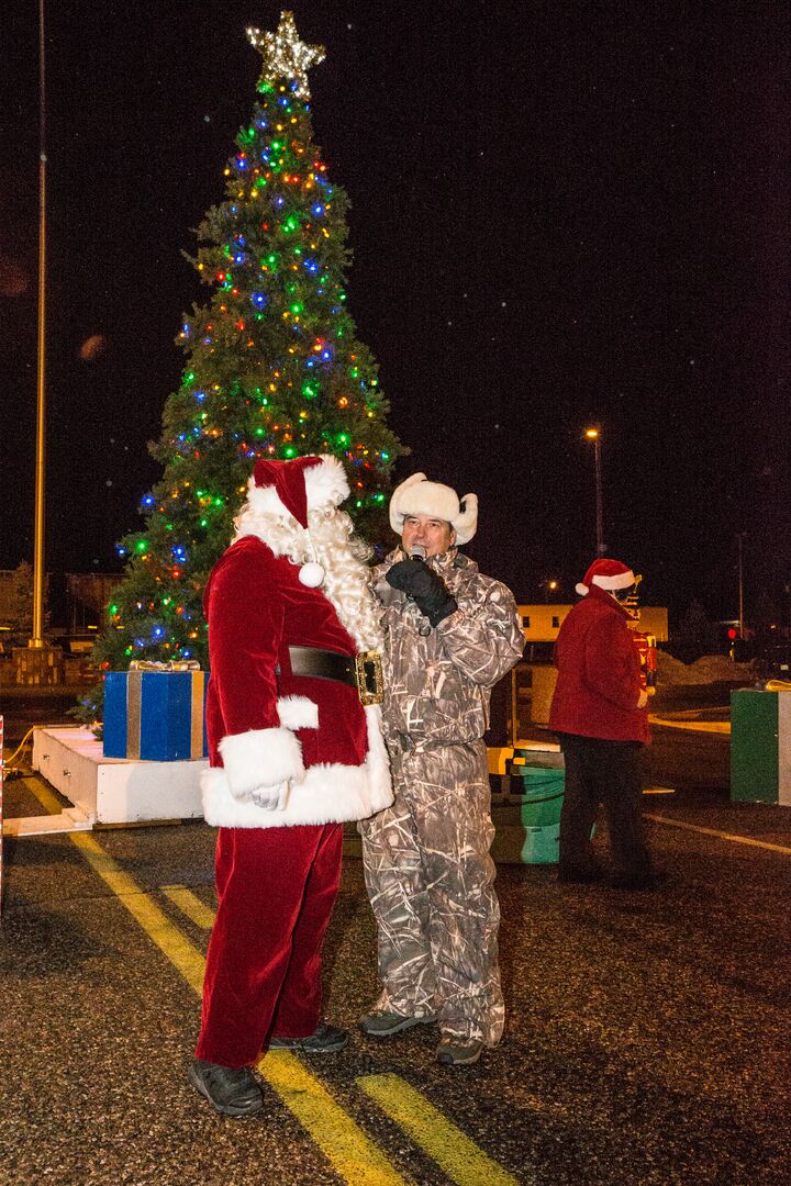 CCT Cheyenne County Tourism
Museum at 544 Jackson St; Post Commander's Home at 1153 6th Ave
Sidney Parade of lights
Holidays In Hickory Square & Parade of Lights
Hickory Square, Downtown Sidney