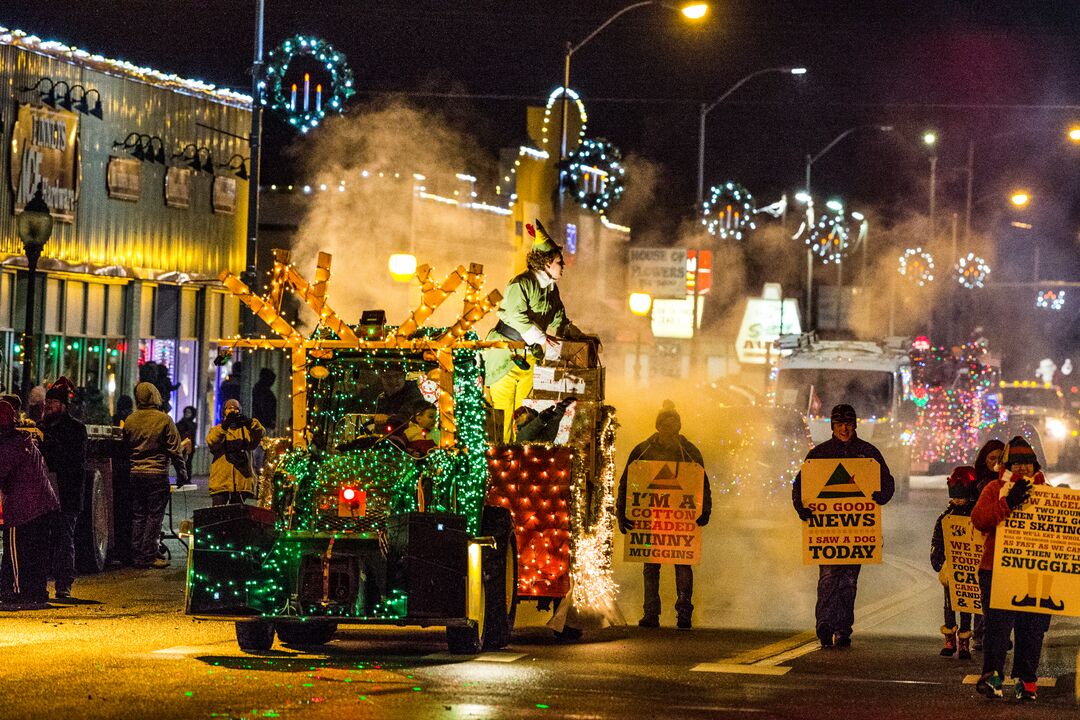 CCT Cheyenne County Tourism
Museum at 544 Jackson St; Post Commander's Home at 1153 6th Ave
Sidney Parade of lights
Holidays In Hickory Square & Parade of Lights
Hickory Square, Downtown Sidney