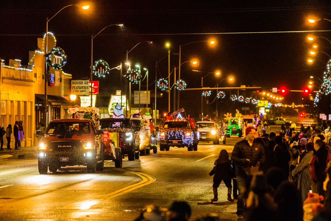 CCT Cheyenne County Tourism
Museum at 544 Jackson St; Post Commander's Home at 1153 6th Ave
Sidney Parade of lights
Holidays In Hickory Square & Parade of Lights
Hickory Square, Downtown Sidney