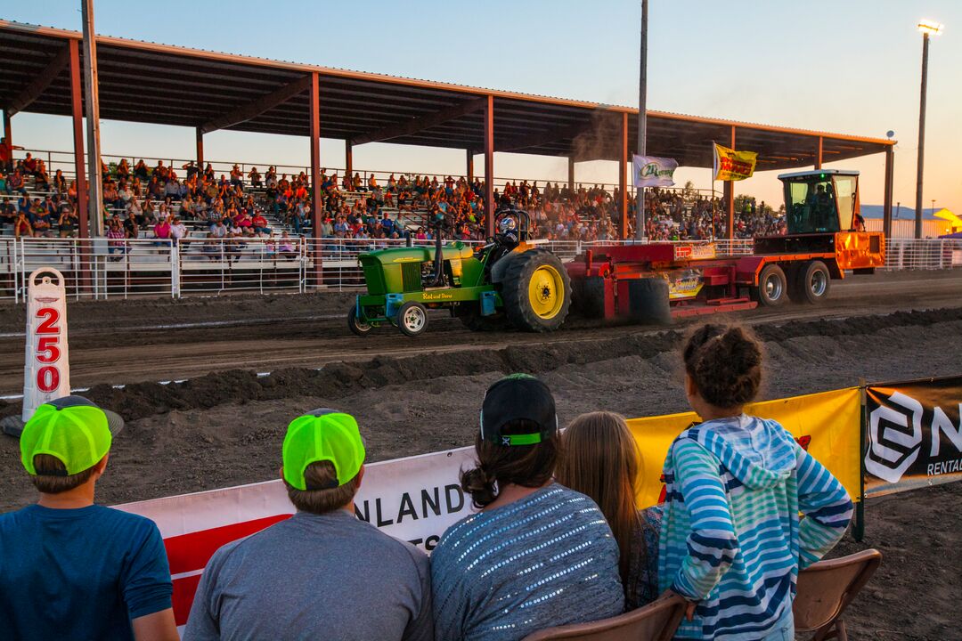 CCT_Tractorpull_009081_LB