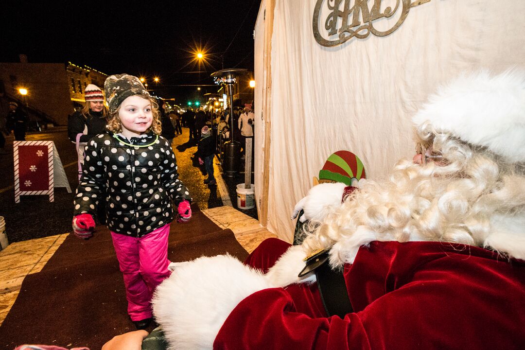 CCT Cheyenne County Tourism
Museum at 544 Jackson St; Post Commander's Home at 1153 6th Ave
Sidney Parade of lights
Holidays In Hickory Square & Parade of Lights
Hickory Square, Downtown Sidney