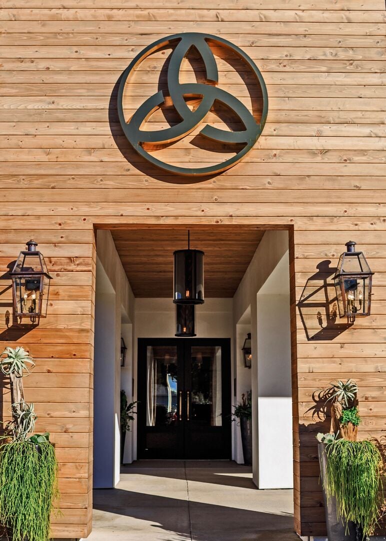 Hearth & Soul TLH_Entrance