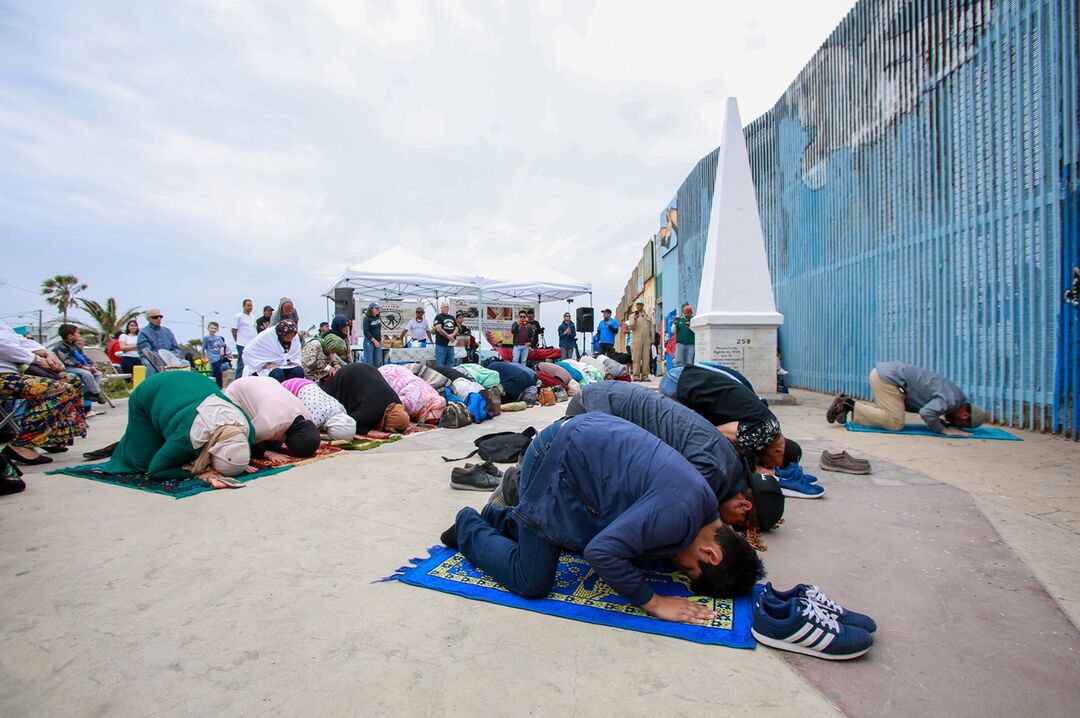 RNS-Border-Prayer1 102319