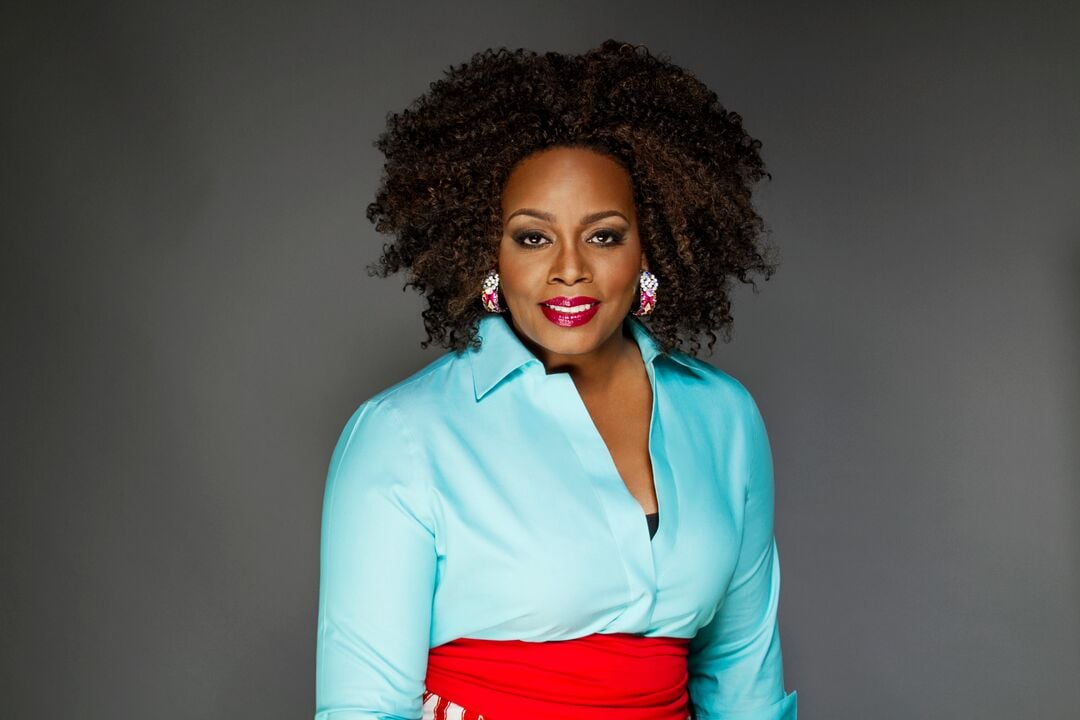 Dianne Reeves: Christmas Time is Here
