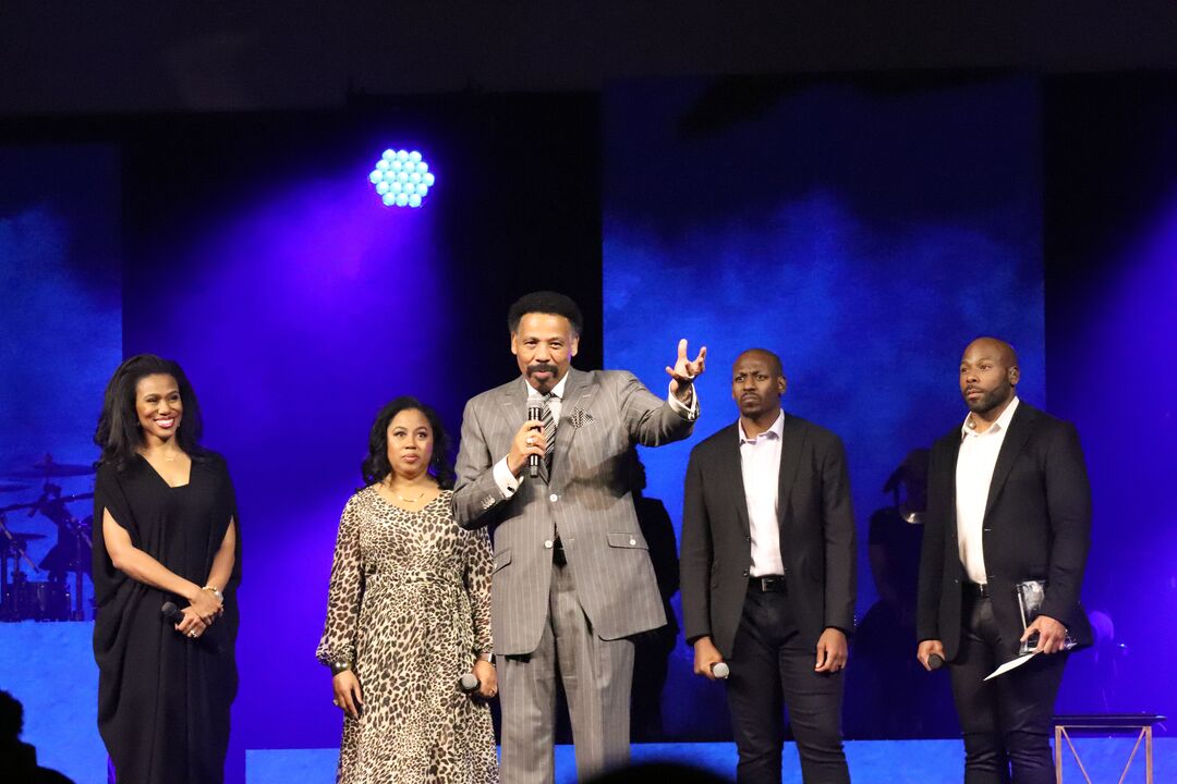 RNS-Tony-Evans1 111219