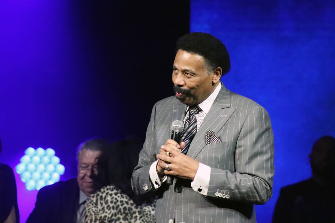 RNS-Tony-Evans2 111219