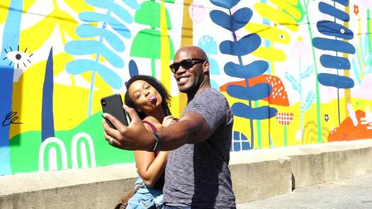 Mural AA Couple
