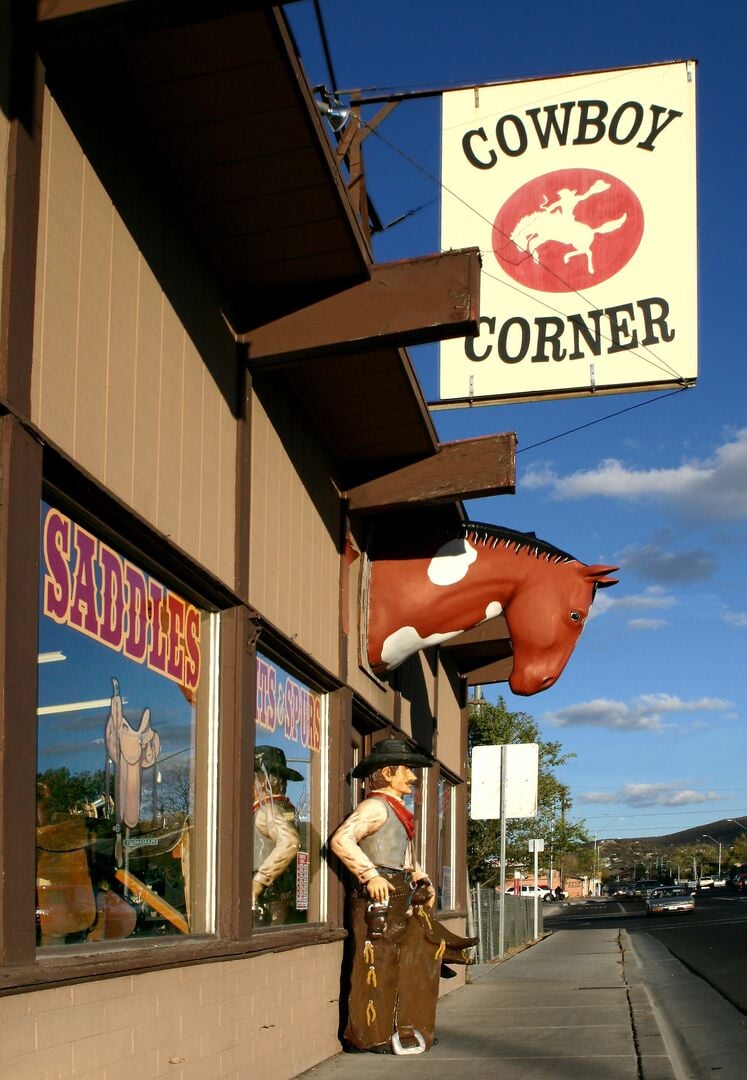 Cowboy Corner Shop, Prescott_credit Franz Rosenberger 2004