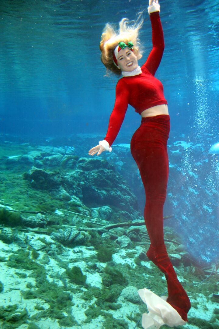 Weeki Wachee Mermaid, Kristy in Red