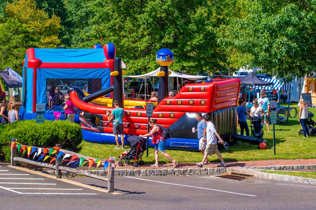 Peach Festival, Peddler’s Village