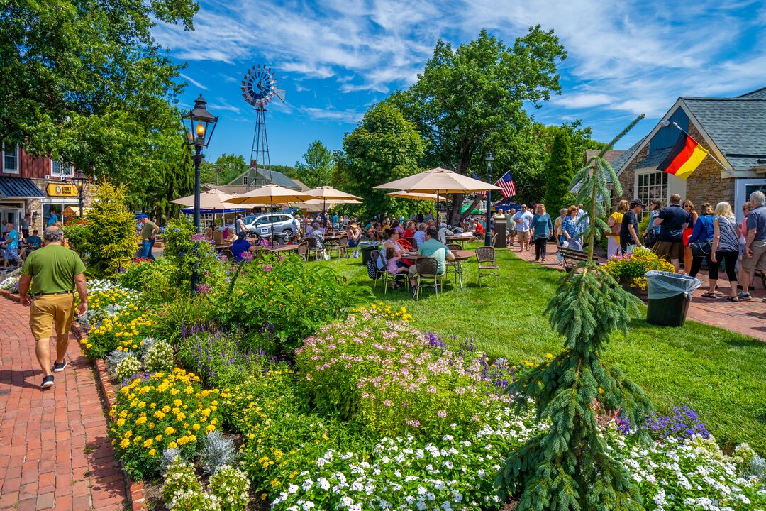 Peach Festival, Peddler’s Village