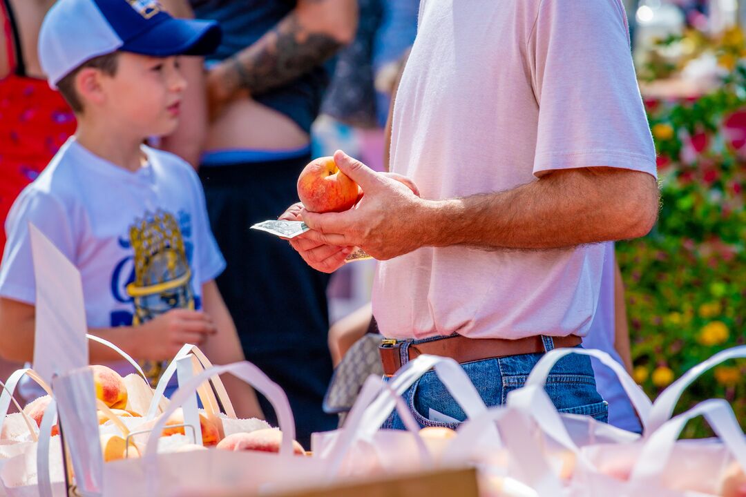Peach Festival, Peddler’s Village