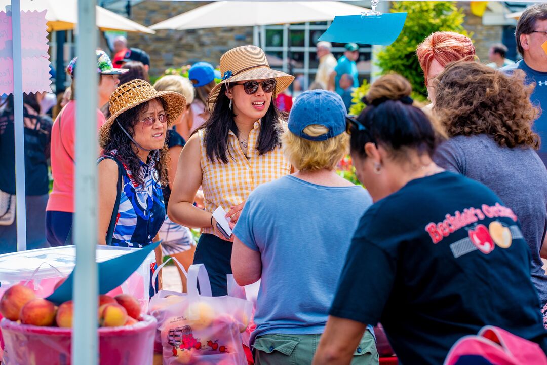 Peach Festival, Peddler’s Village