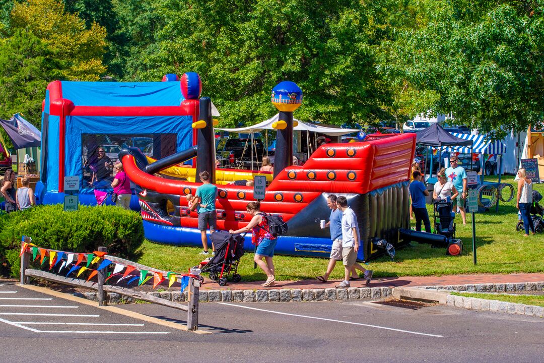 Peach Festival, Peddler’s Village