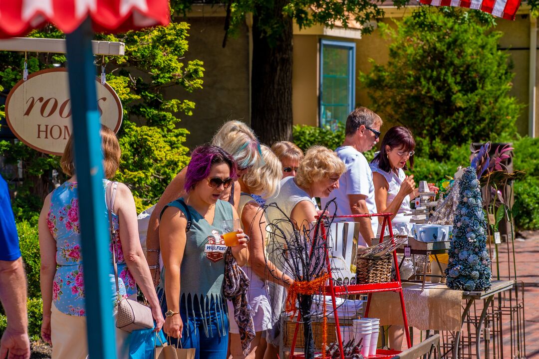 Peach Festival, Peddler’s Village