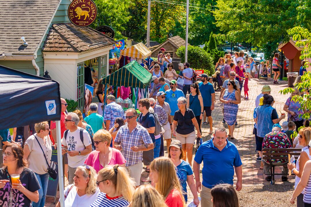 Peach Festival, Peddler’s Village