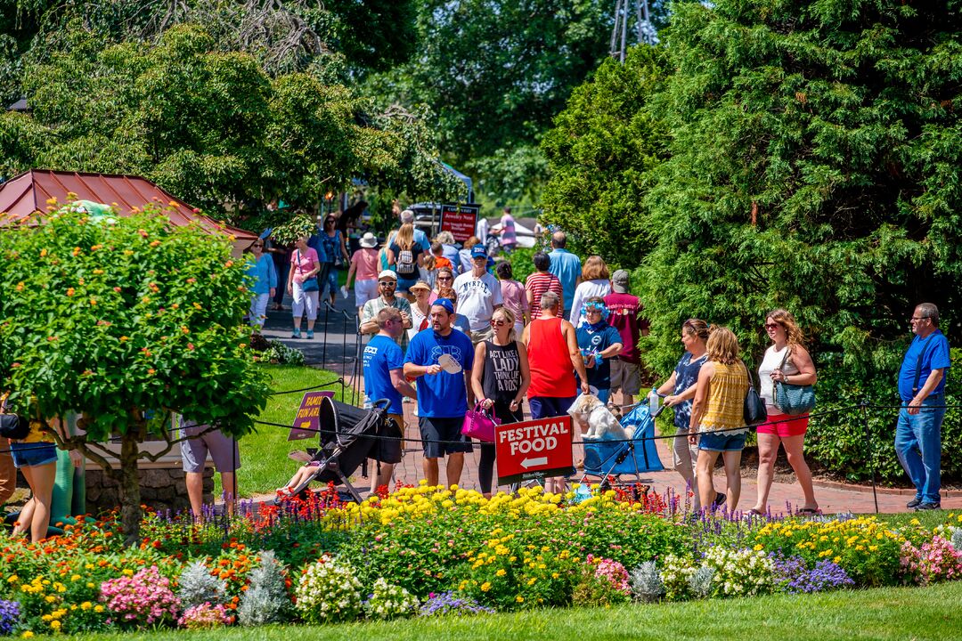 Peach Festival, Peddler’s Village