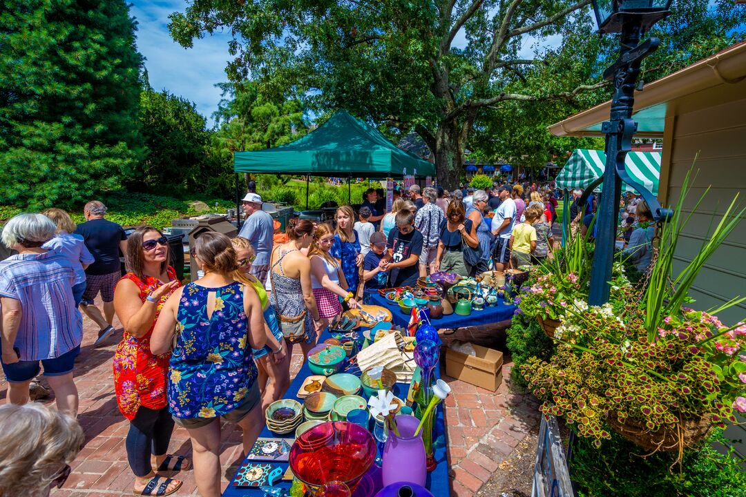 Peach Festival, Peddler’s Village