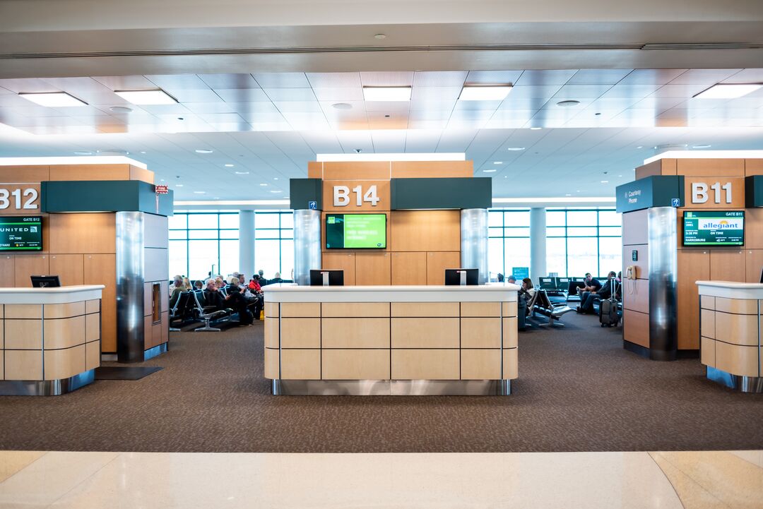 SRQ Airport