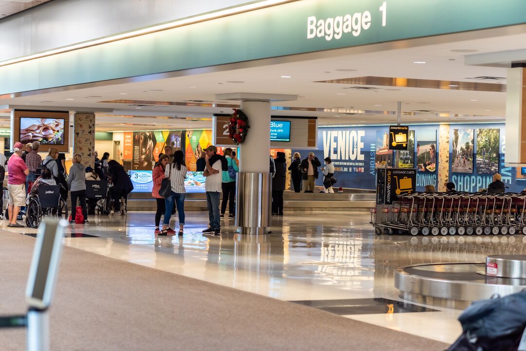 SRQ Airport