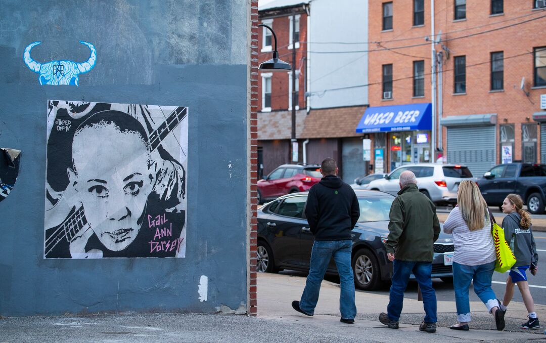 VP art Gail Ann Dorsey_Visit Philadelphia’s City of Sisterly Love art installation at 20 separate places around Philadelphia, PA 2020.