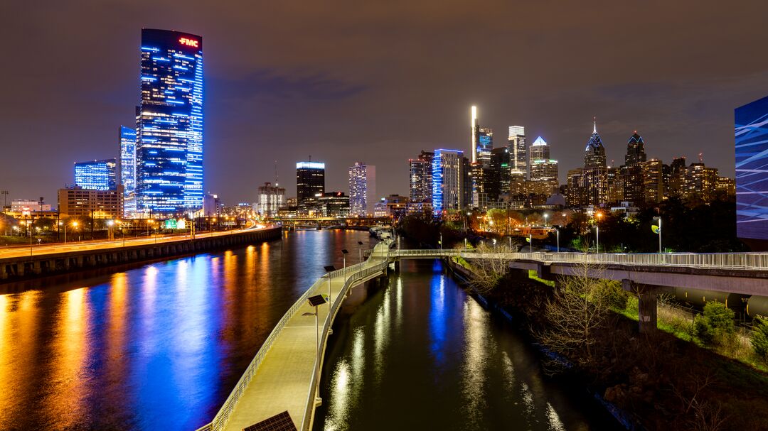 Philly Shines Blue, Schuylkill River