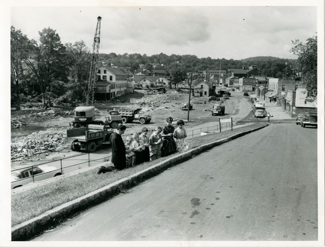 RNS-Hurricane-Ione-1955