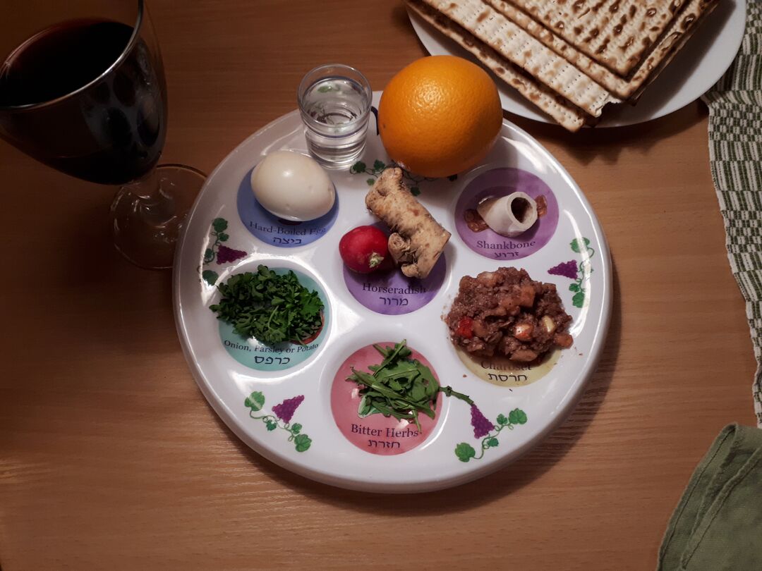 RNS-Seder-Plate1 040620