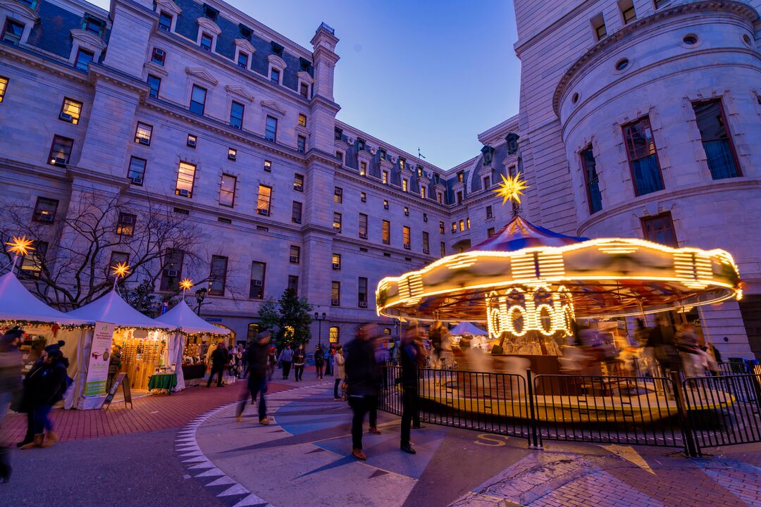 Christmas Village, Carousel