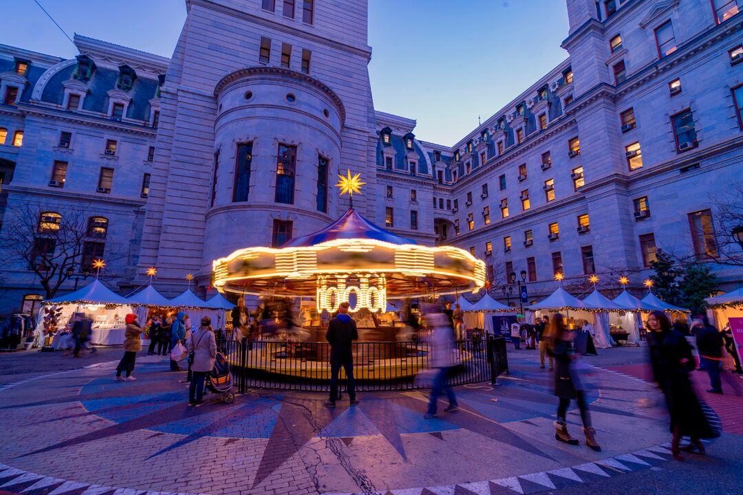 Christmas Village, Carousel