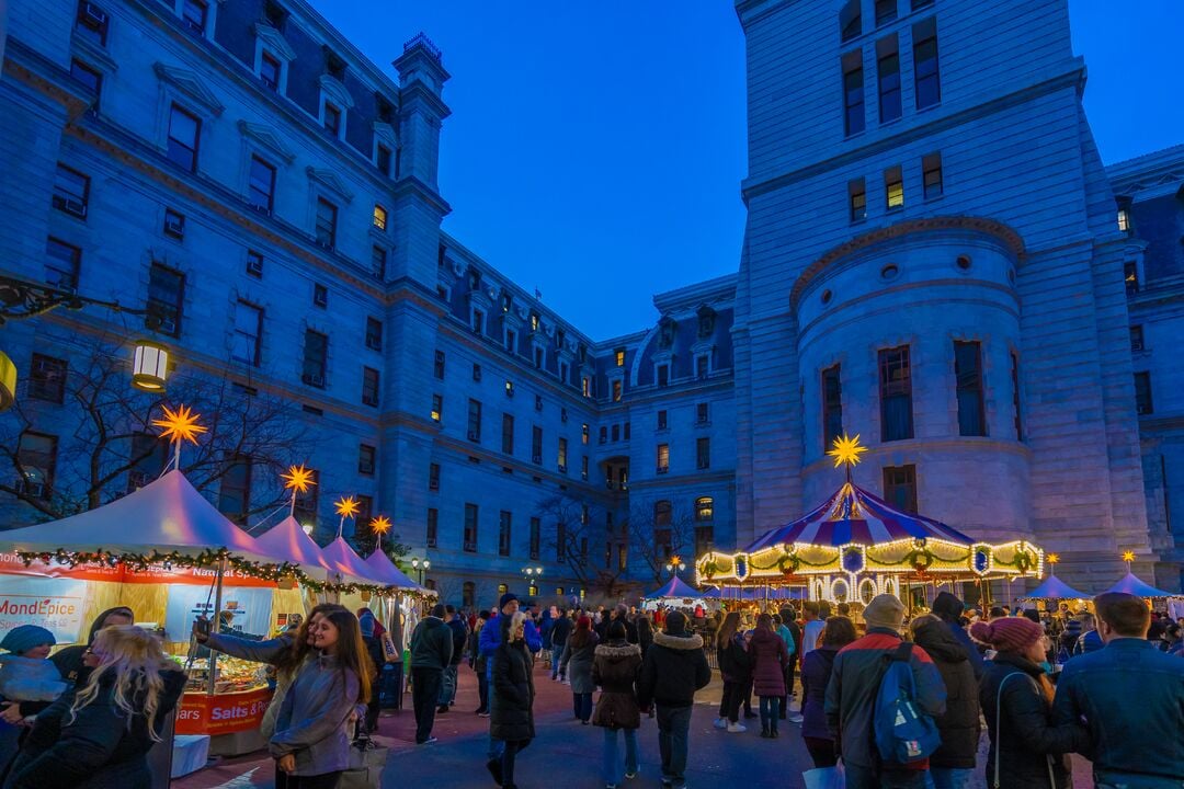 Christmas Village, Carousel